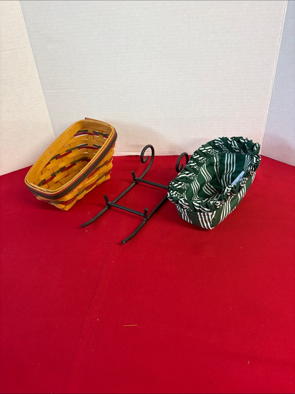 Longaberger 1998 Dash Away Sleigh Basket/Runner/Liner - Picture 4 of 12